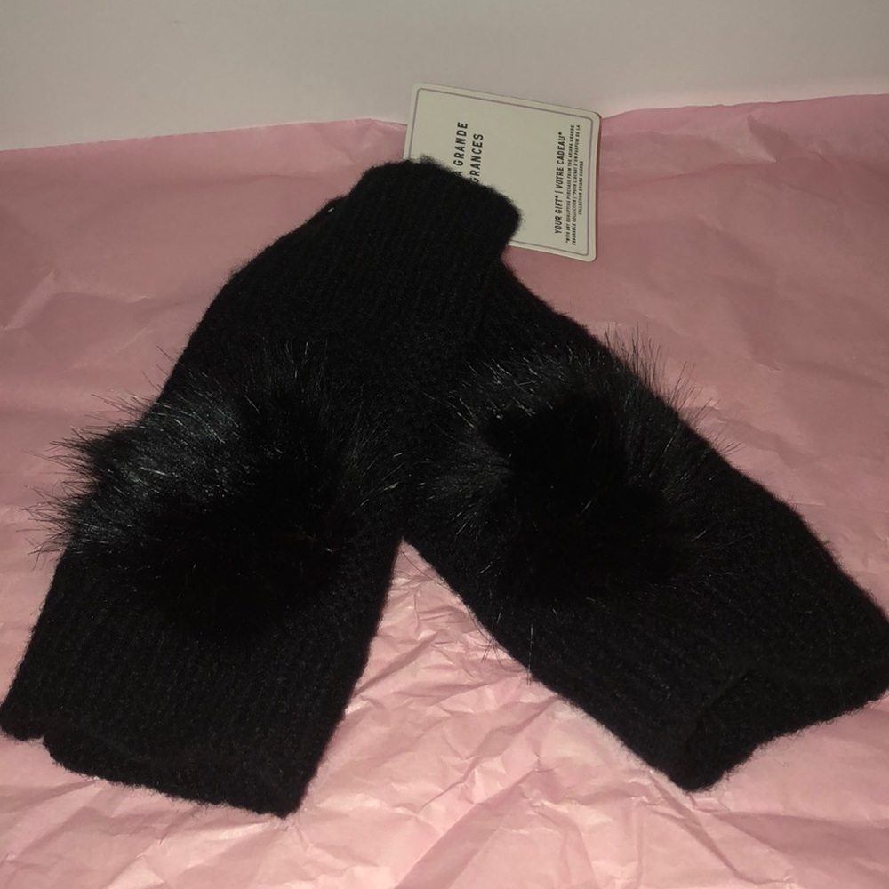 Ariana Granda arm warmers- black